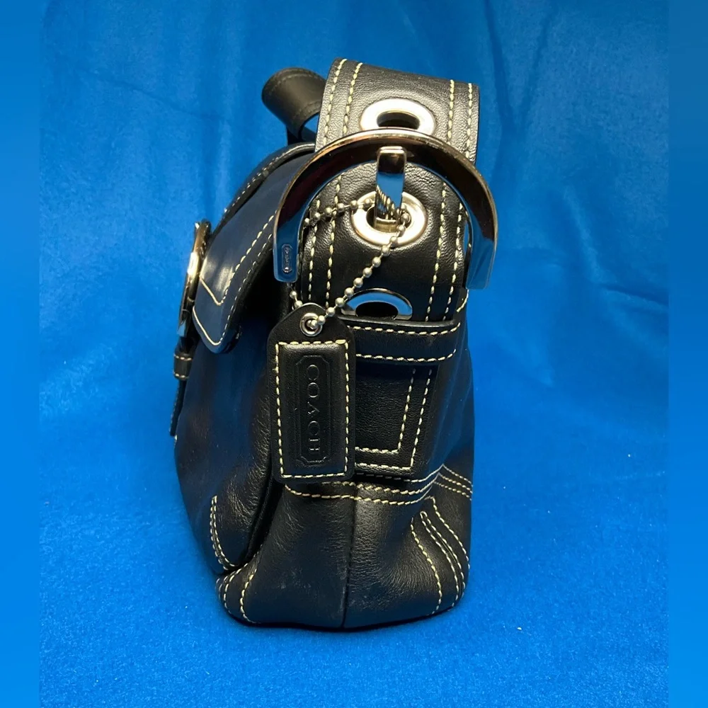 Coach Soho Vintage Black Leather Shoulder Bag With Contrast Stitching 2005 - Picture 16 of 16